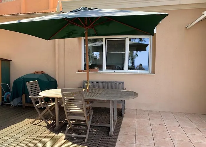 Villa Cannes Directly On The Sea